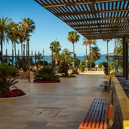 Banus - Ceibo Centro Plaza Banús *